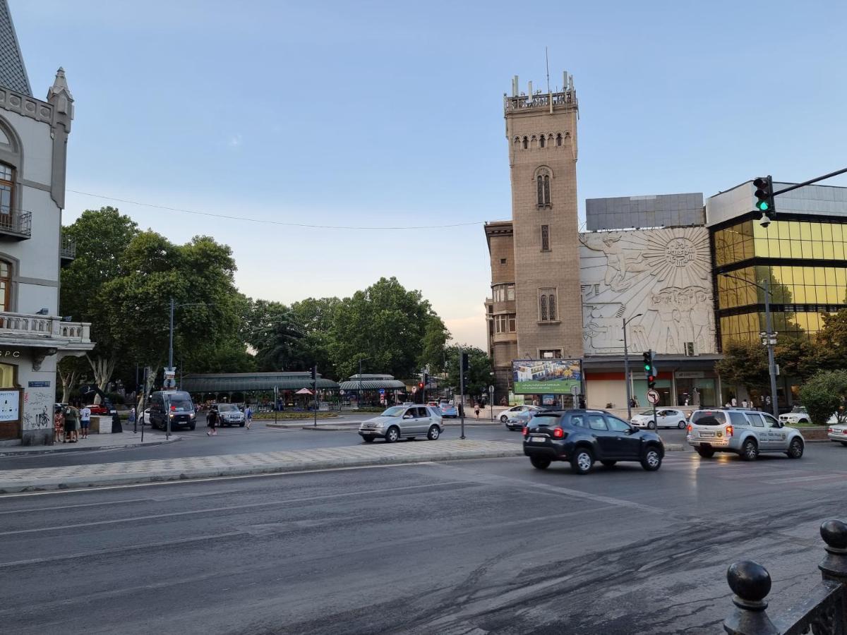 Old Tbilisi Freedom Square, Tbilisi Площадь Свободы Villa Bagian luar foto