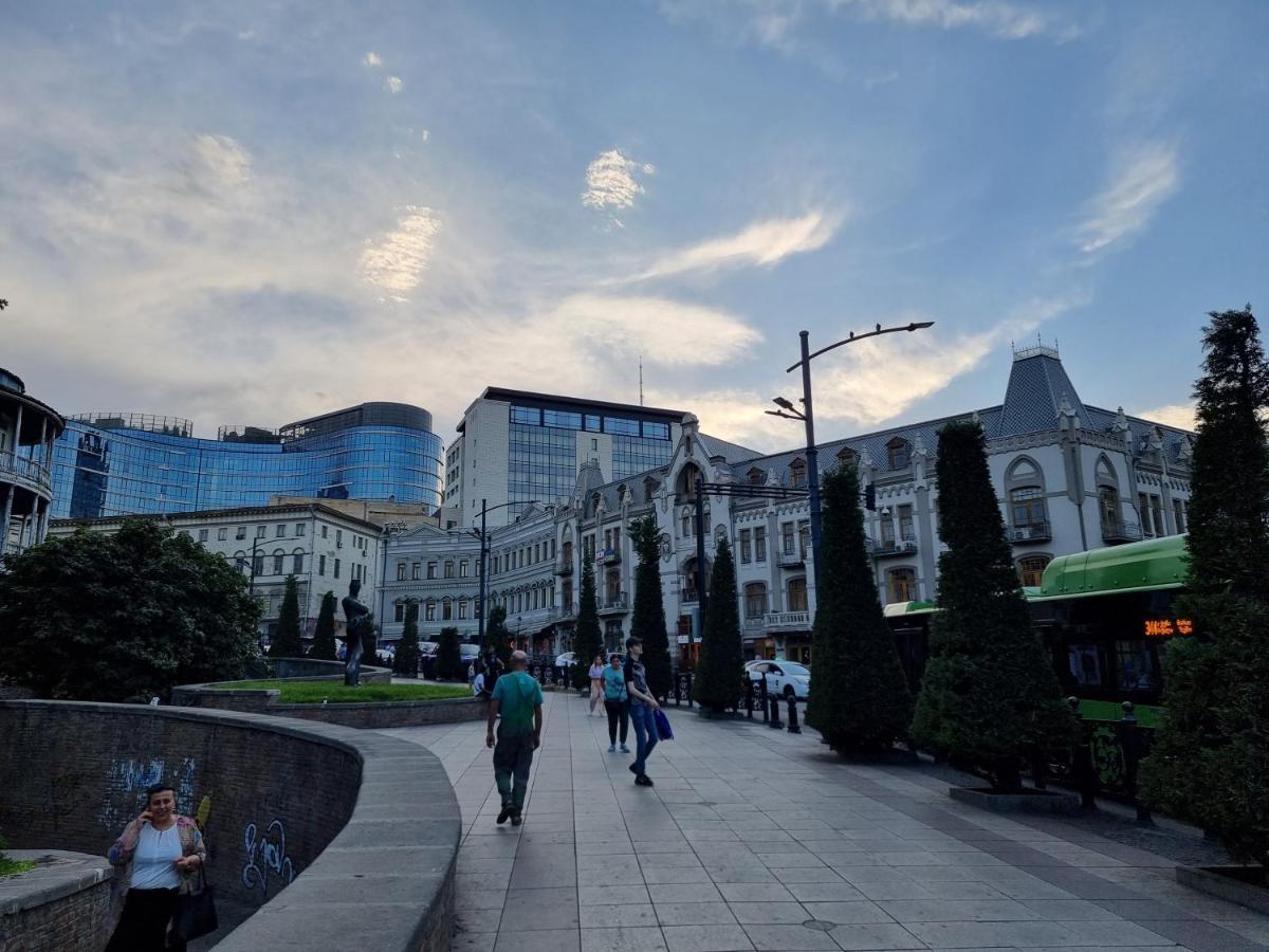 Old Tbilisi Freedom Square, Tbilisi Площадь Свободы Villa Bagian luar foto